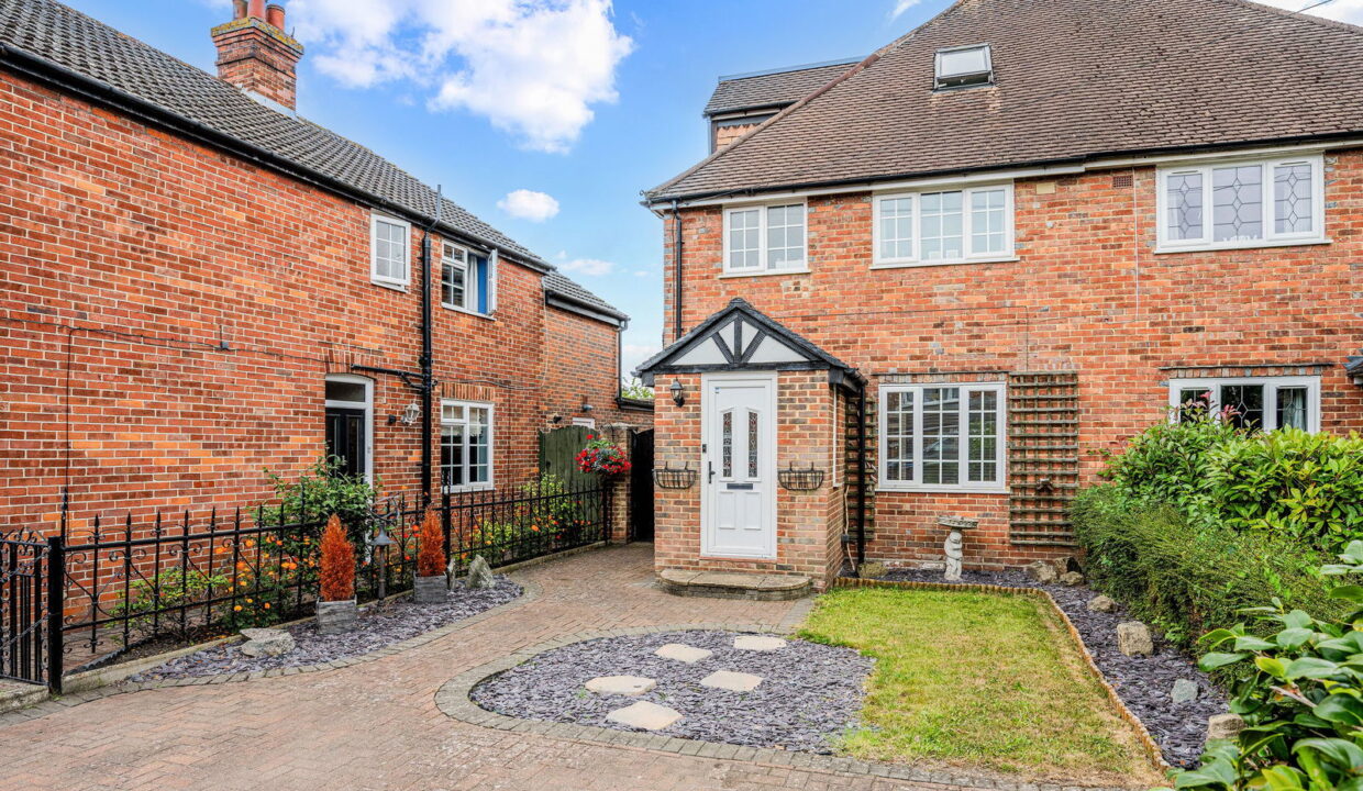 STATION-ROAD_-24-_10__1755619083384