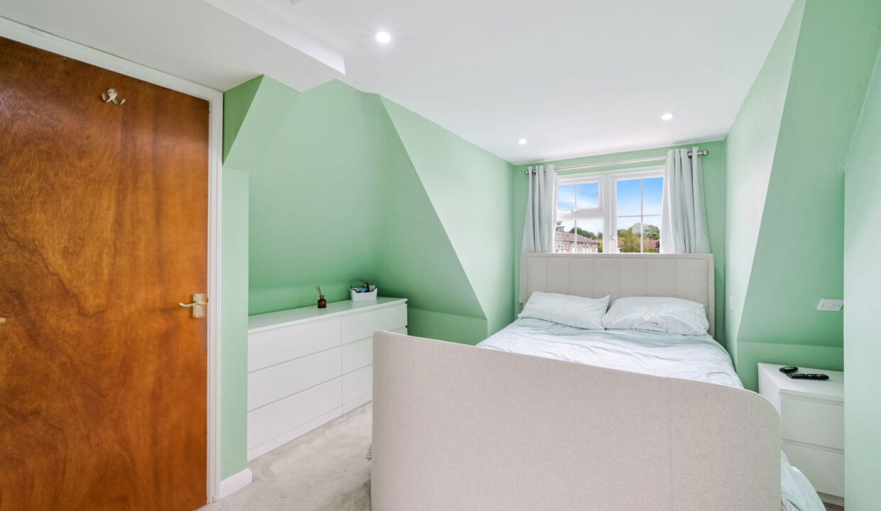 STATION-ROAD_-24-_12__1755619101801