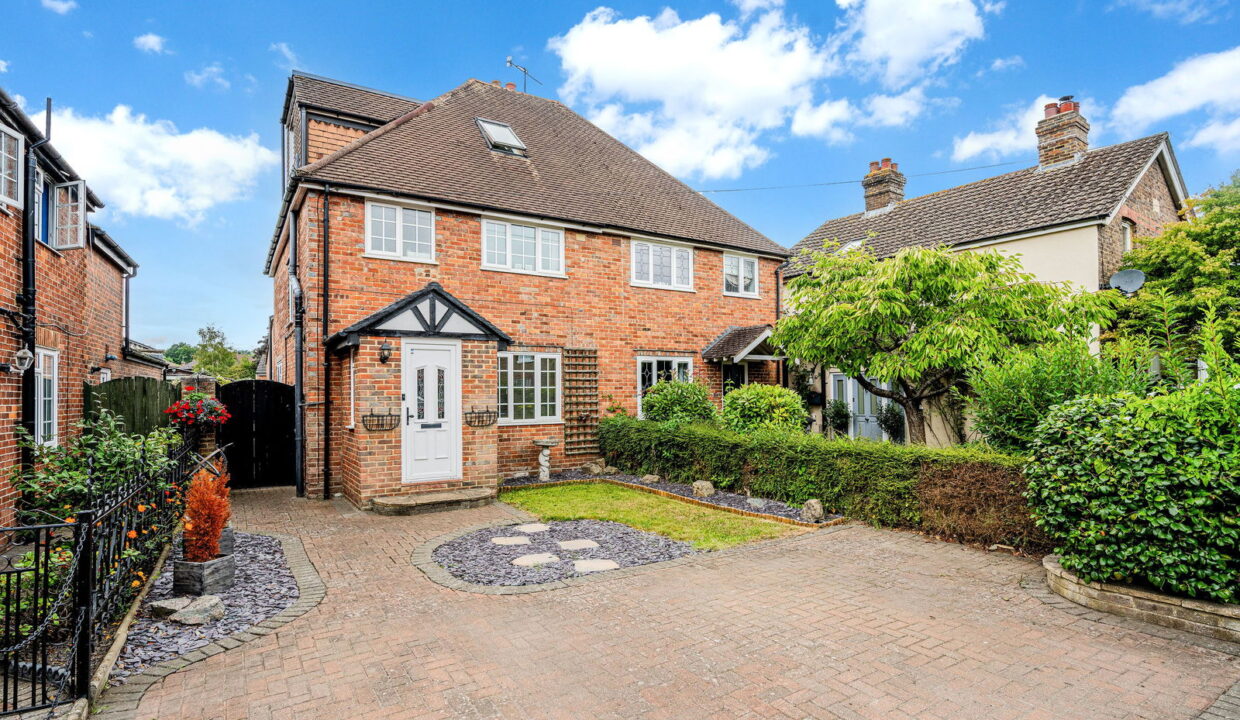 STATION-ROAD_-24-_8__1755619083383