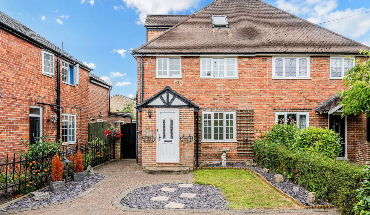 STATION-ROAD_-24-_9__1755619083384