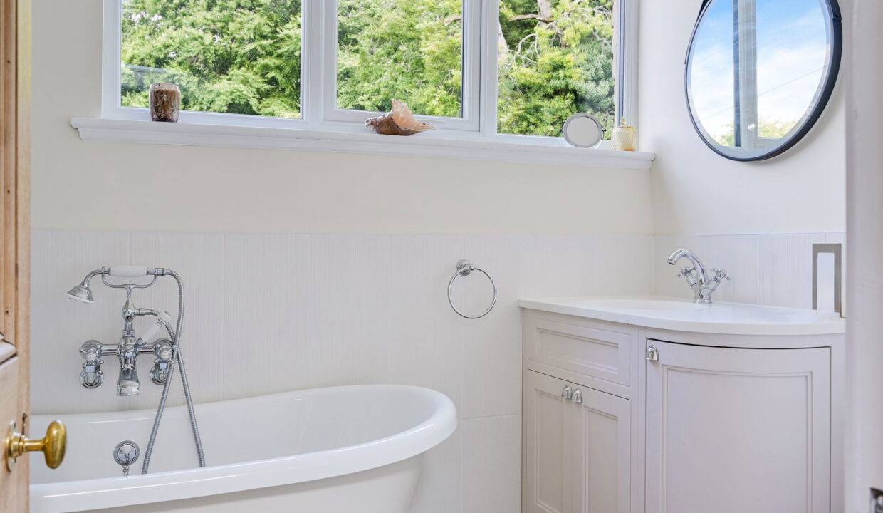 THE-BRACKENS-_10__1754479643345