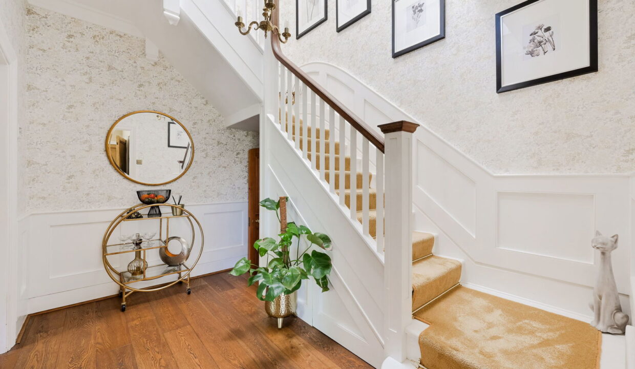 THE-BRACKENS-_11__1754479715231