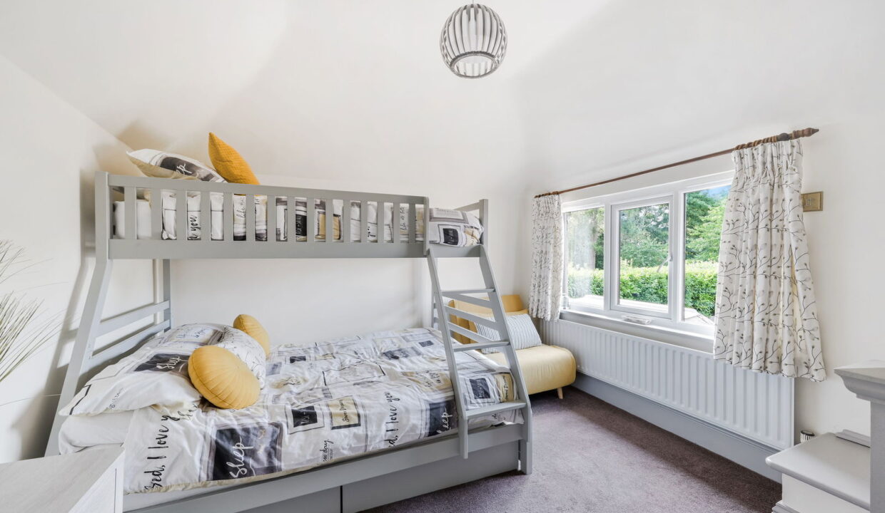 THE-BRACKENS-_15__1754479715233