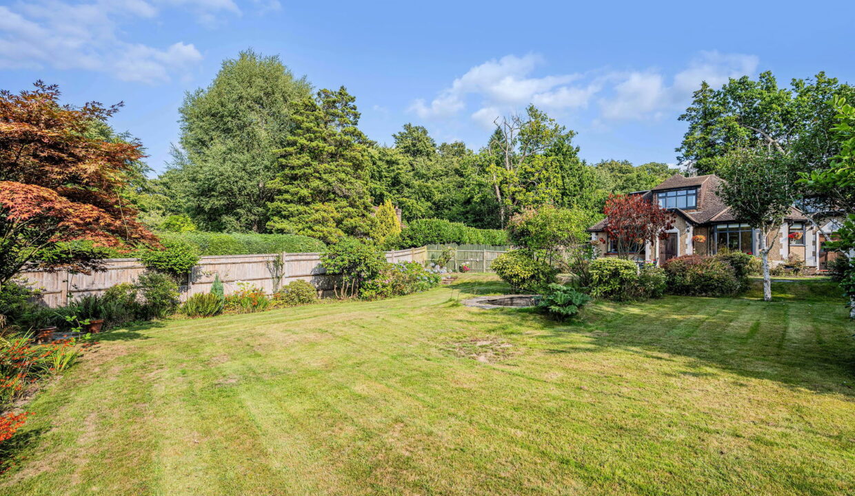 THE-BRACKENS-_7__1754479643343