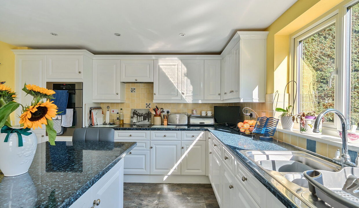 1346447-53-68bb33441eabe-ARW-1_1757327084131