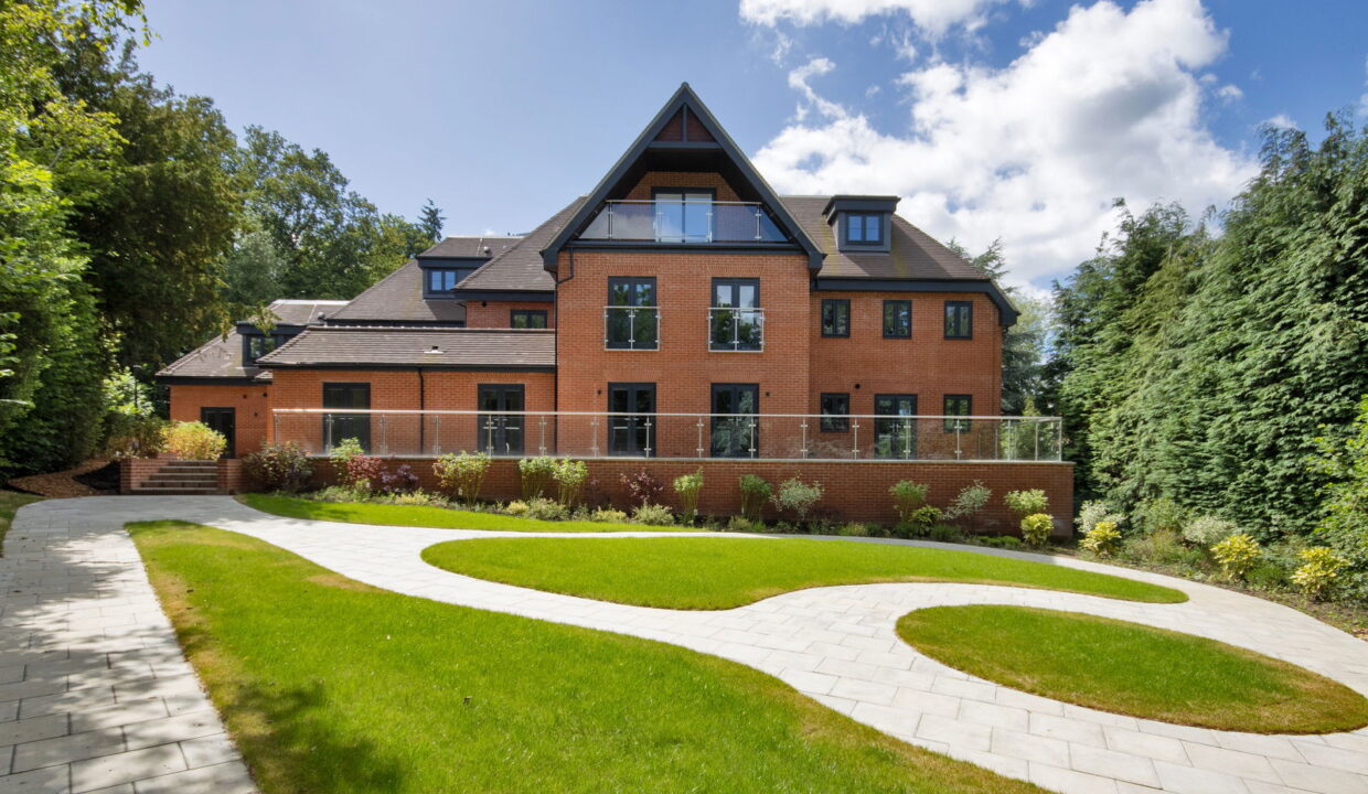 56919_062_1757064261757