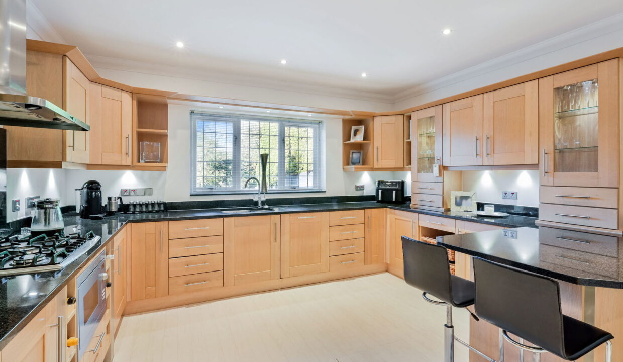 APPLEWOOD-_14__1758116252120