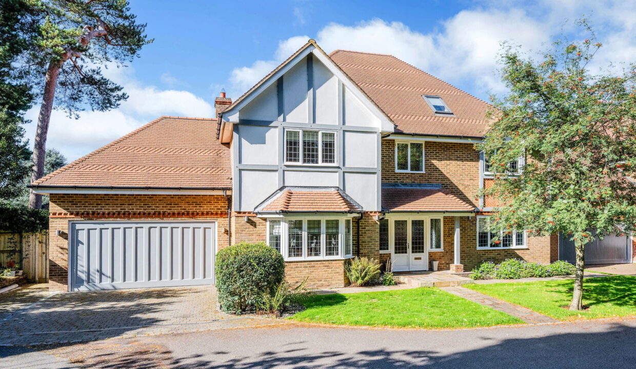 APPLEWOOD-_6__1758116221067