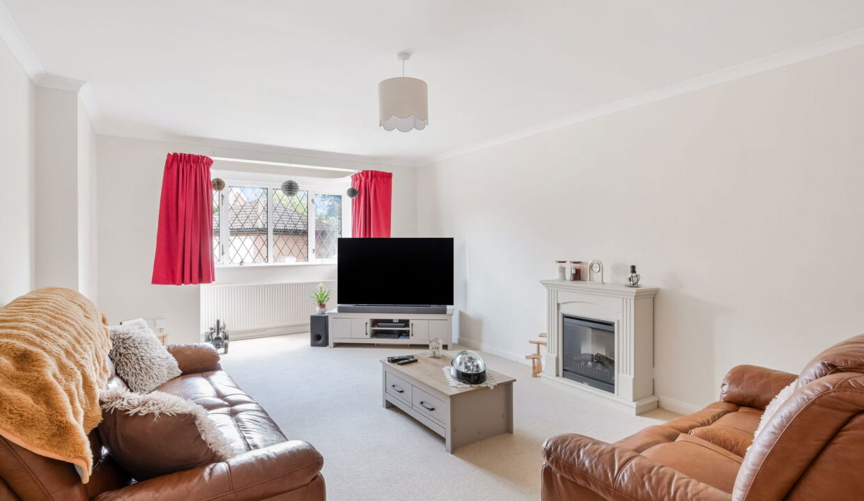 ASH-CLOSE_-25-_10__1756908433785