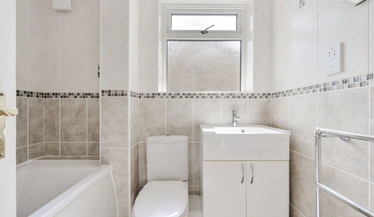 ASH-CLOSE_-25-_19__1756908454161