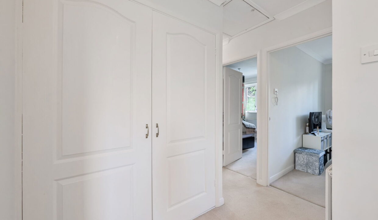 ASH-CLOSE_-25-_20__1756908454161