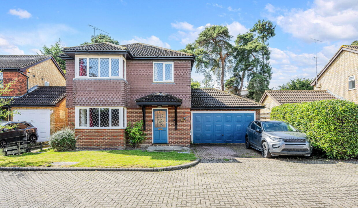 ASH-CLOSE_-25-_8__1756908433783