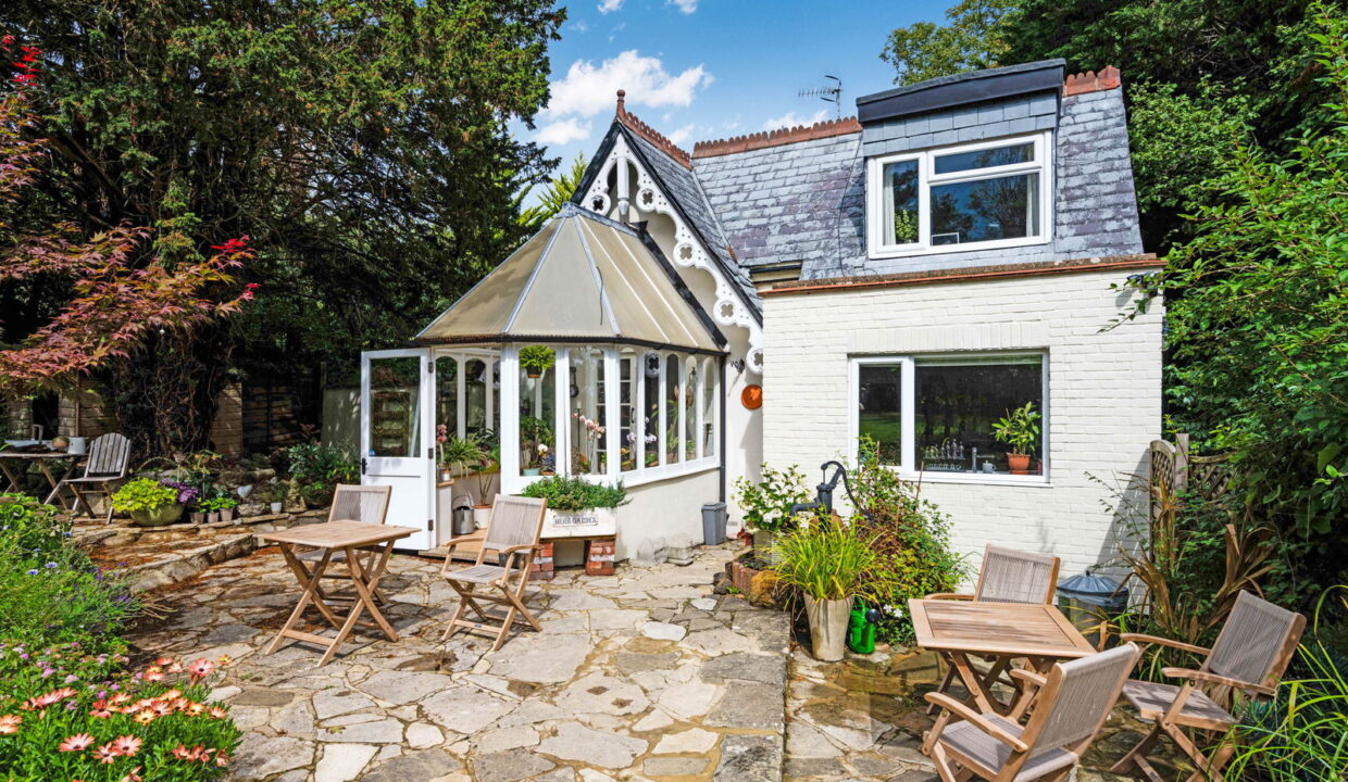 BARNFIELD-LODGE-12_1757074577393