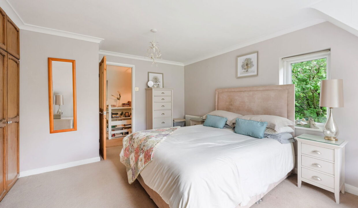 BARNFIELD-LODGE-_5__1756749717231
