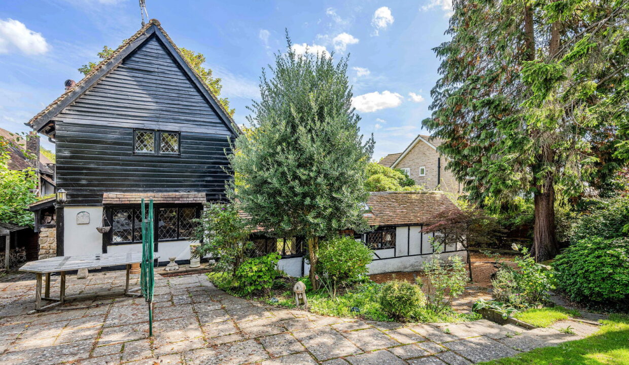 CHURCH-ROAD_-THE-BARN-_2__1757336749339