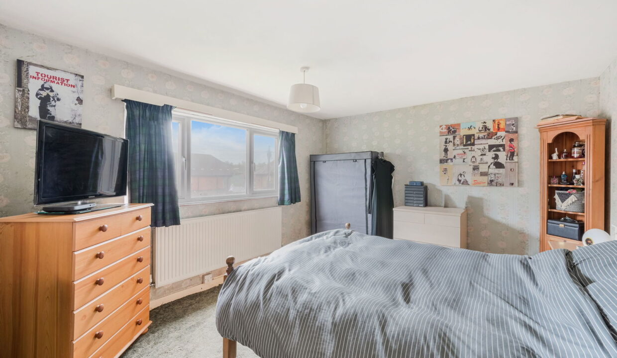 DRIVERS-MEAD_-56-_11__1758535915298