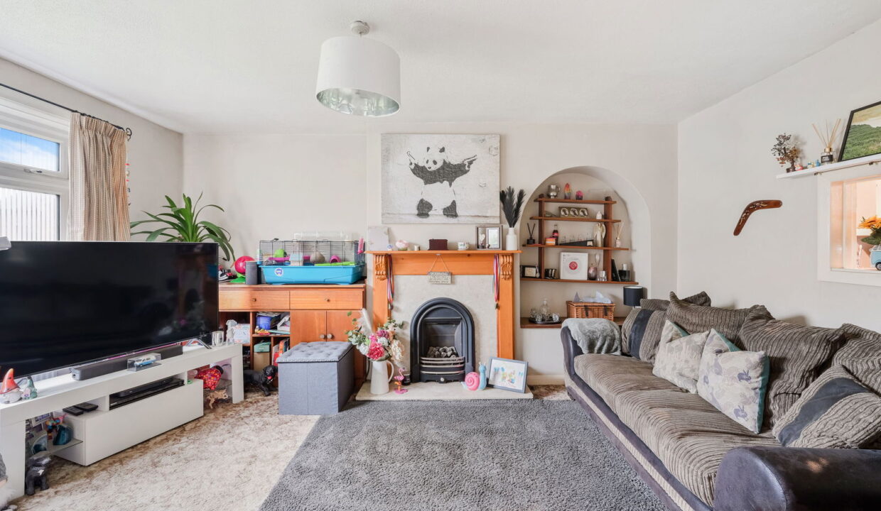 DRIVERS-MEAD_-56-_5__1758535915293