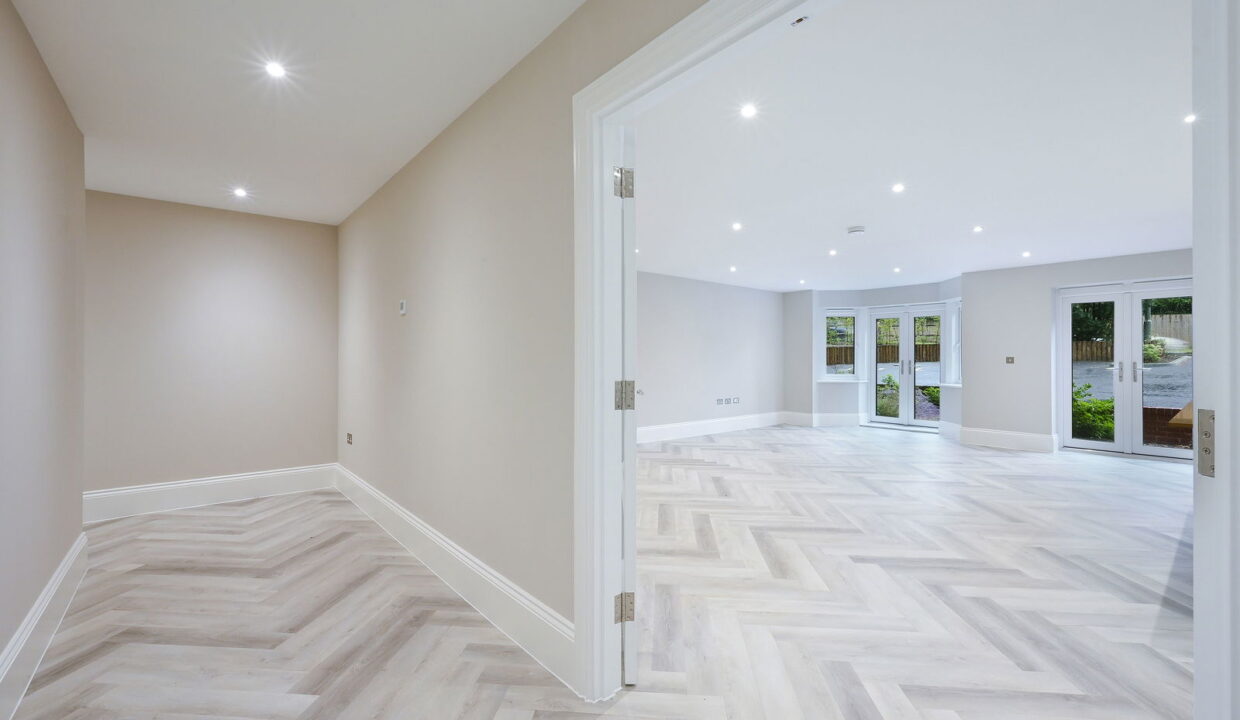 GREEN-HEDGES-APARTMENT-1-_1__1757063722806