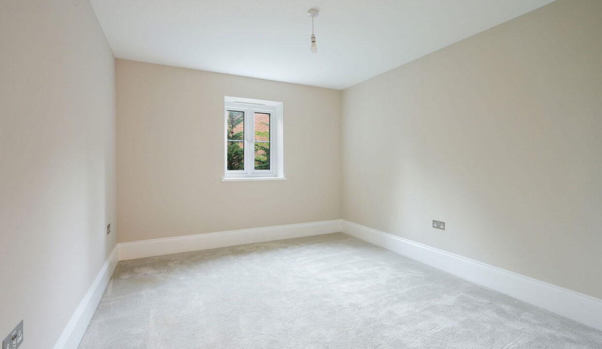 GREEN-HEDGES-APARTMENT-1-_5__1757063755617