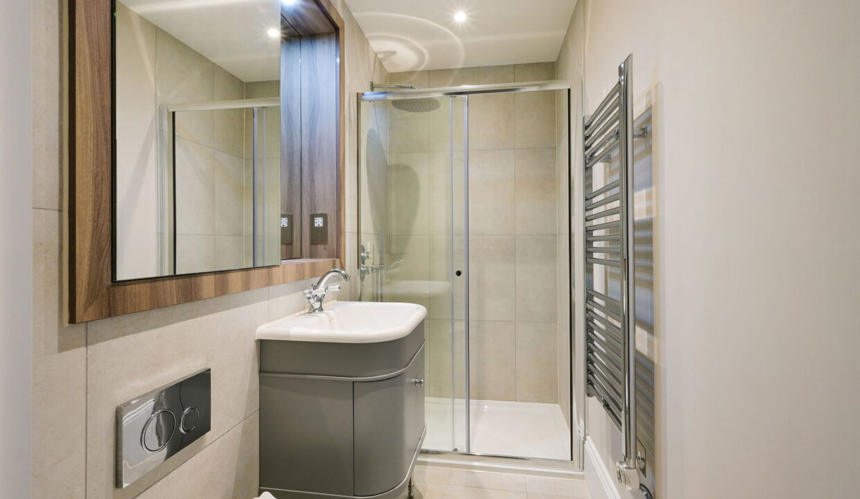 GREEN-HEDGES-APARTMENT-1-_6__1757063722811