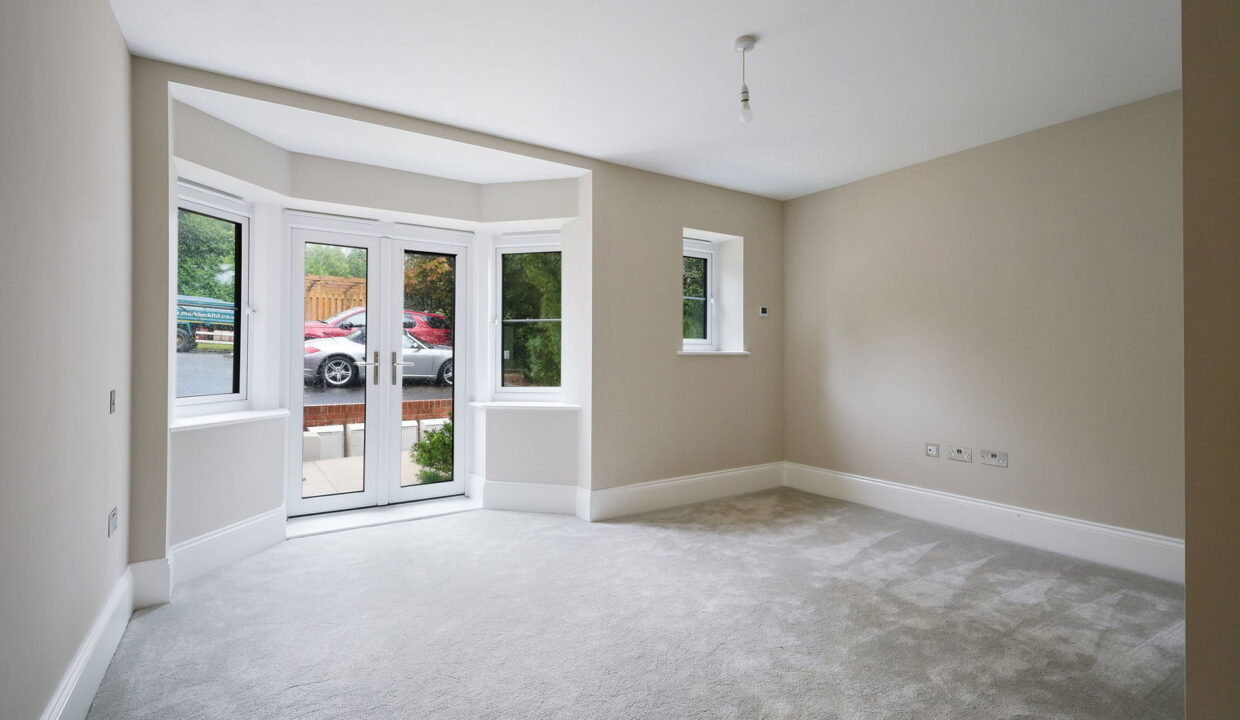 GREEN-HEDGES-APARTMENT-1-_7__1757063722812