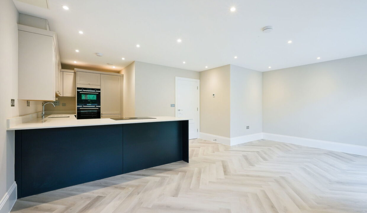 GREEN-HEDGES-APARTMENT-7-_3__1757072810009