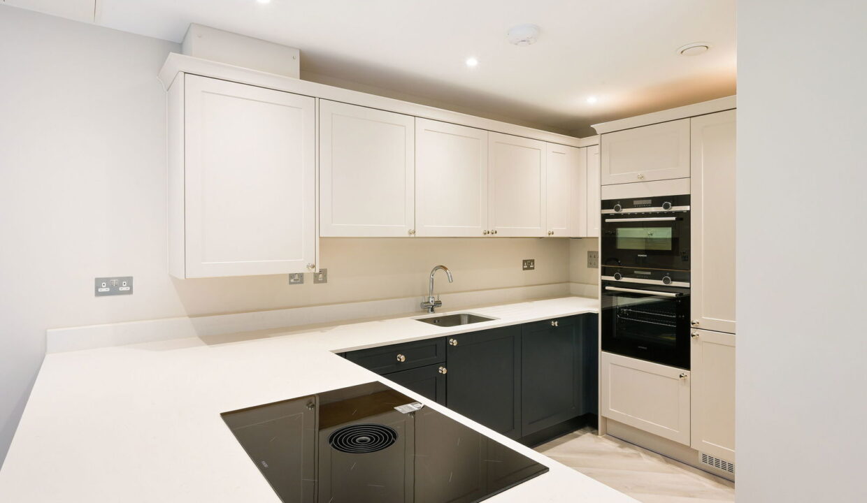 GREEN-HEDGES-APARTMENT-7-_5__1757072686055