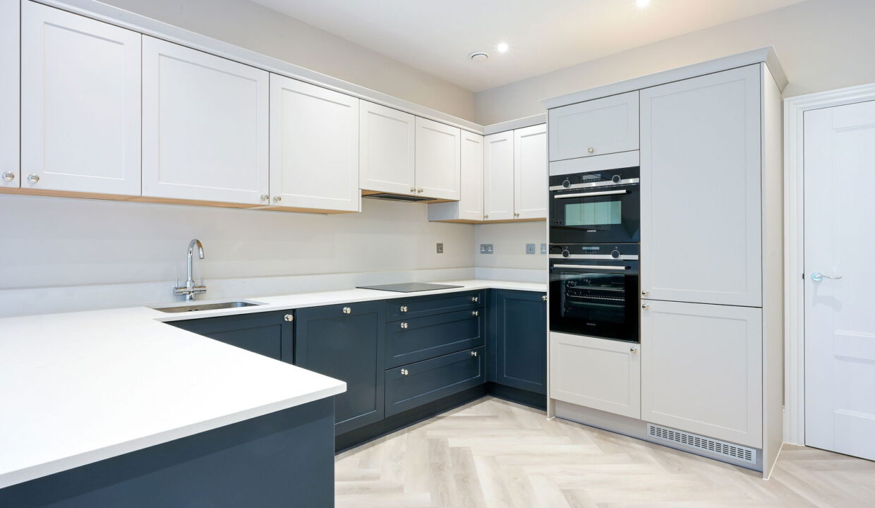 GREEN-HEDGES-APARTMENT-8-_2__1757073211705