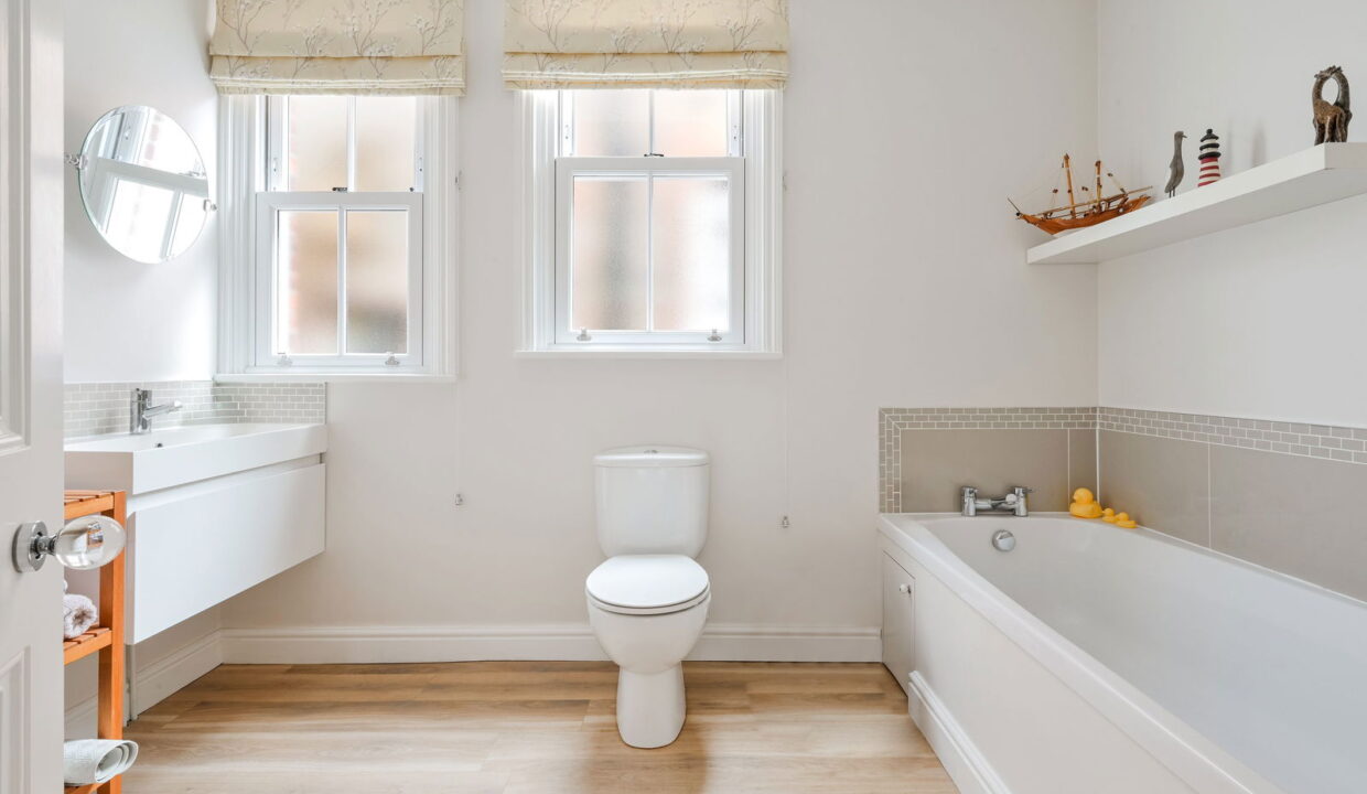 HARDWICKE-ROAD_-14-_10__1756816597351