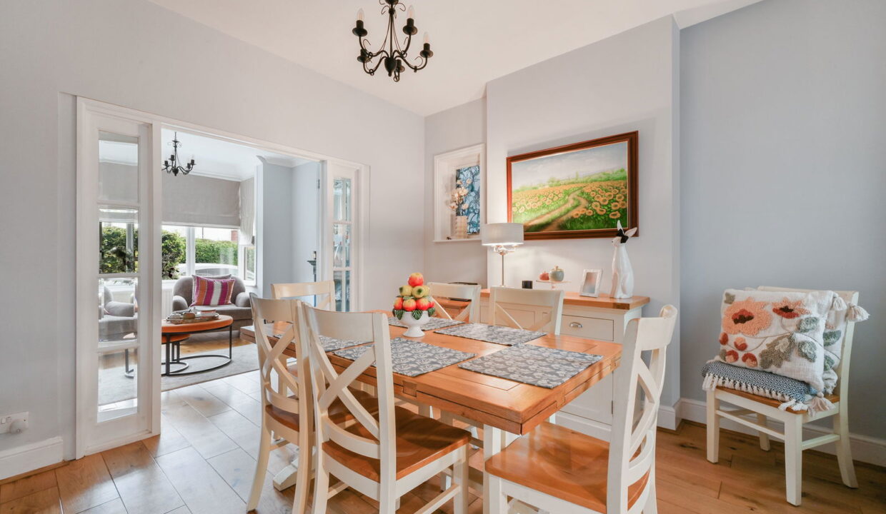 HAWTHORNS_-SNATTS-HILL_-11-_19__1757326870339