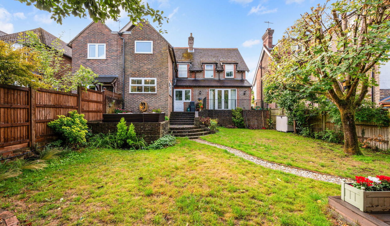 HAWTHORNS_-SNATTS-HILL_-11-_22__1757326898148