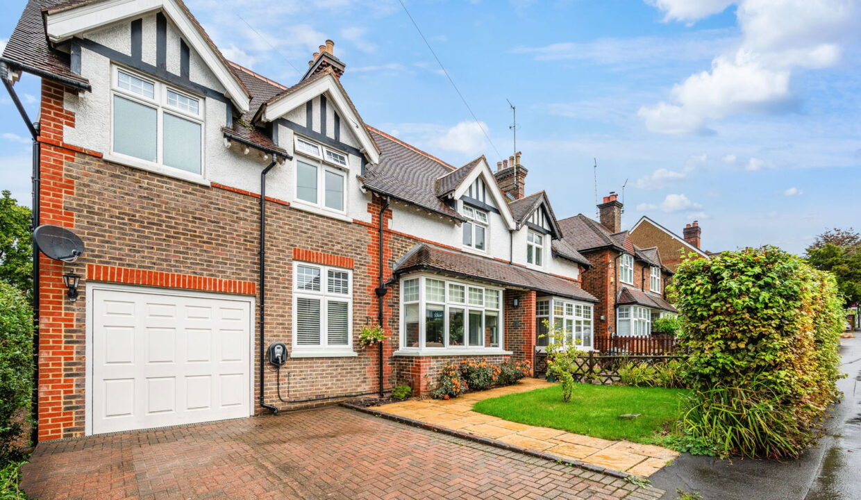 HAWTHORNS_-SNATTS-HILL_-11-_24__1757326898150