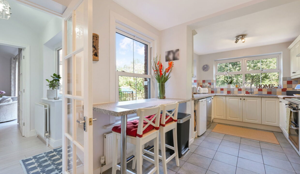 HAWTHORNS_-SNATTS-HILL_-11-_2__1757326697616