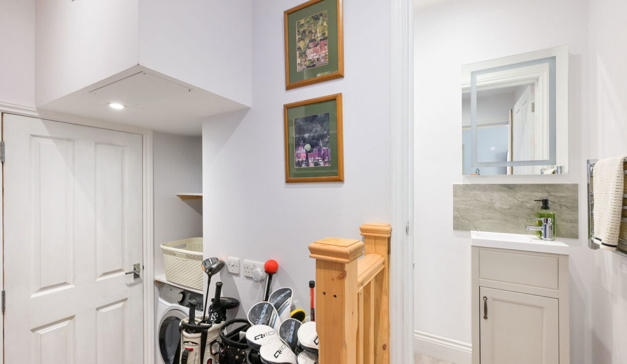 HAWTHORNS_-SNATTS-HILL_-11-_6_-Copy_1757326809680