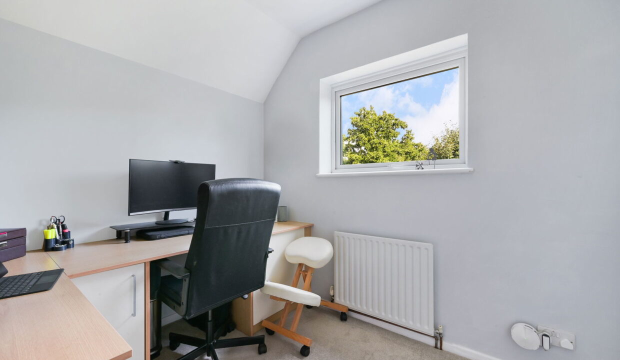 HAWTHORNS_-SNATTS-HILL_-11-_7__1757326809681