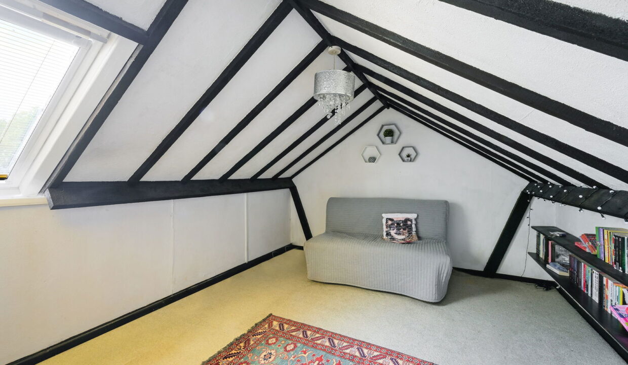 HIGH-STREET_-26-_2__1756903515562