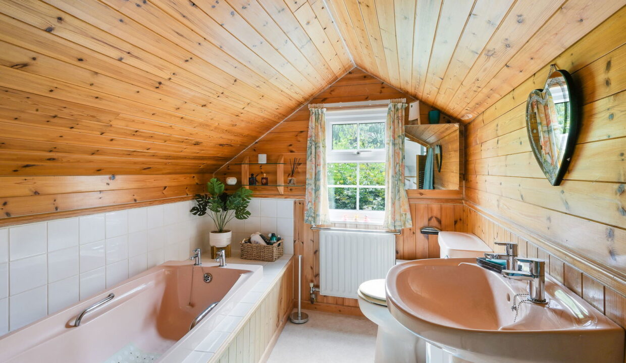 HIGH-STREET_-26-_6__1756903515566