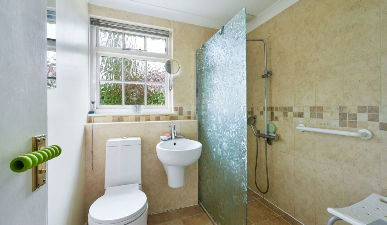 HIGH-STREET_-26-_8__1756903515567