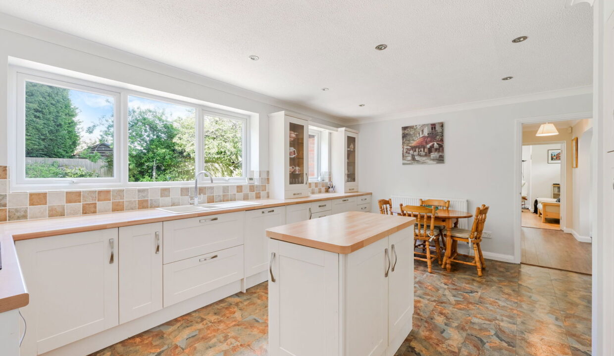 LINCOLN-MEAD_-18-_19__1746620794526