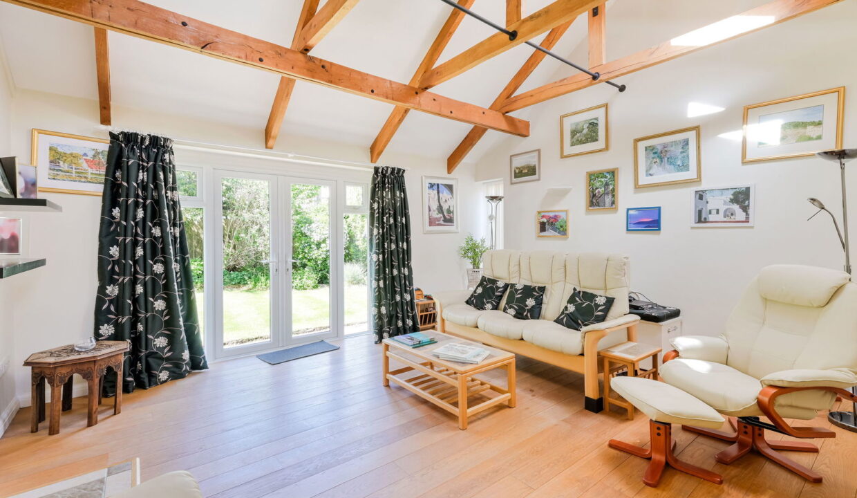 LINCOLN-MEAD_-18-_24__1746620817243