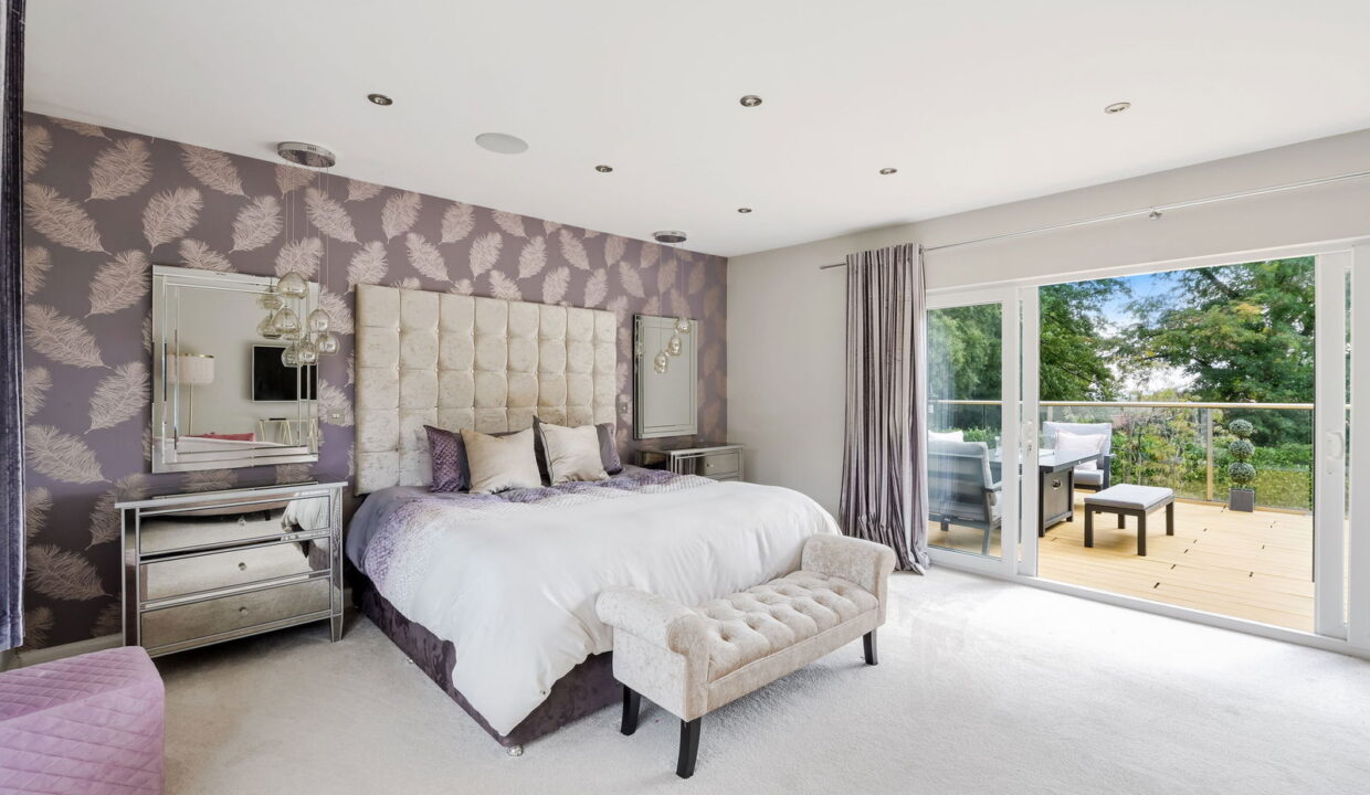 NIGHTINGALE-_12__1758184801518