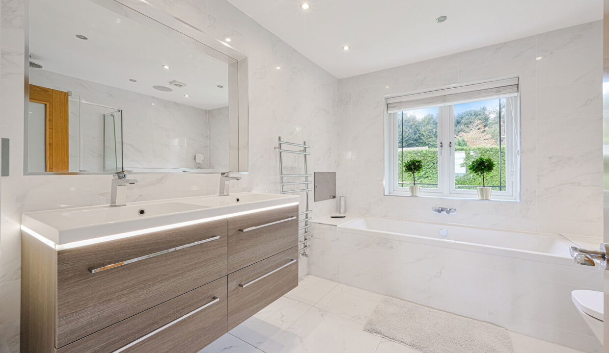 NIGHTINGALE-_13__1758184801519