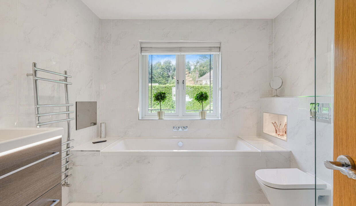 NIGHTINGALE-_14__1758184801520