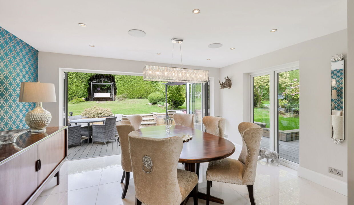 NIGHTINGALE-_16__1758184801522