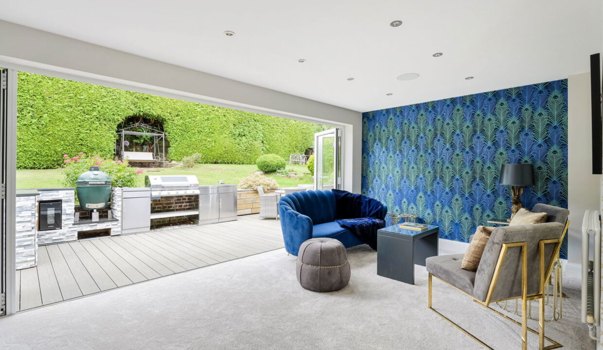 NIGHTINGALE-_18__1758184814123