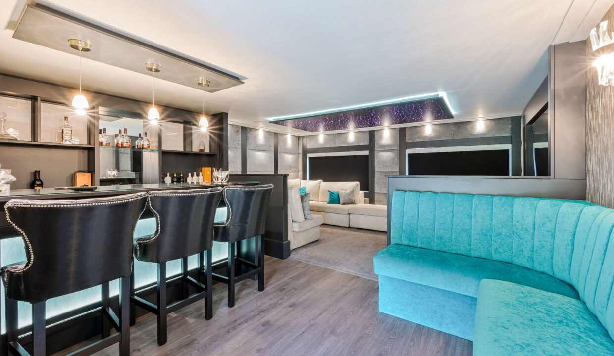 NIGHTINGALE-_21__1758184827026