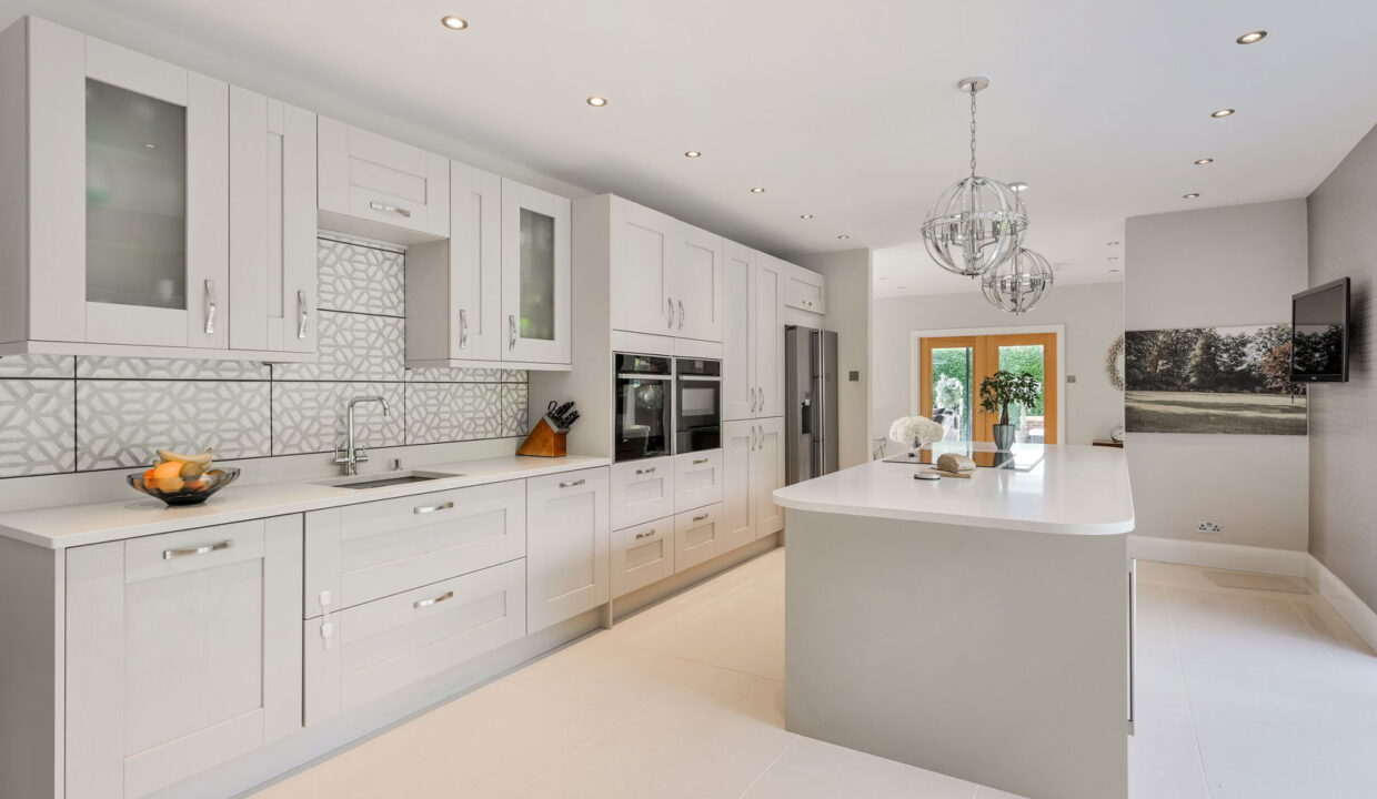 NIGHTINGALE-_23__1758184827030