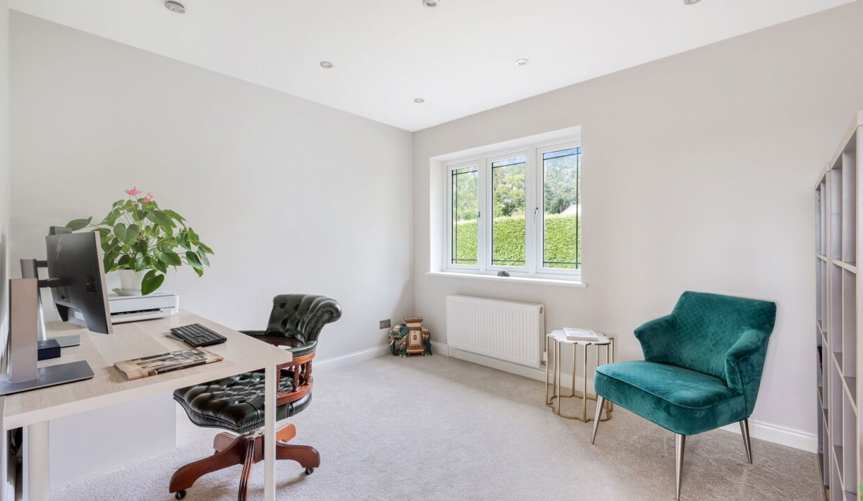 NIGHTINGALE-_6__1758184787287