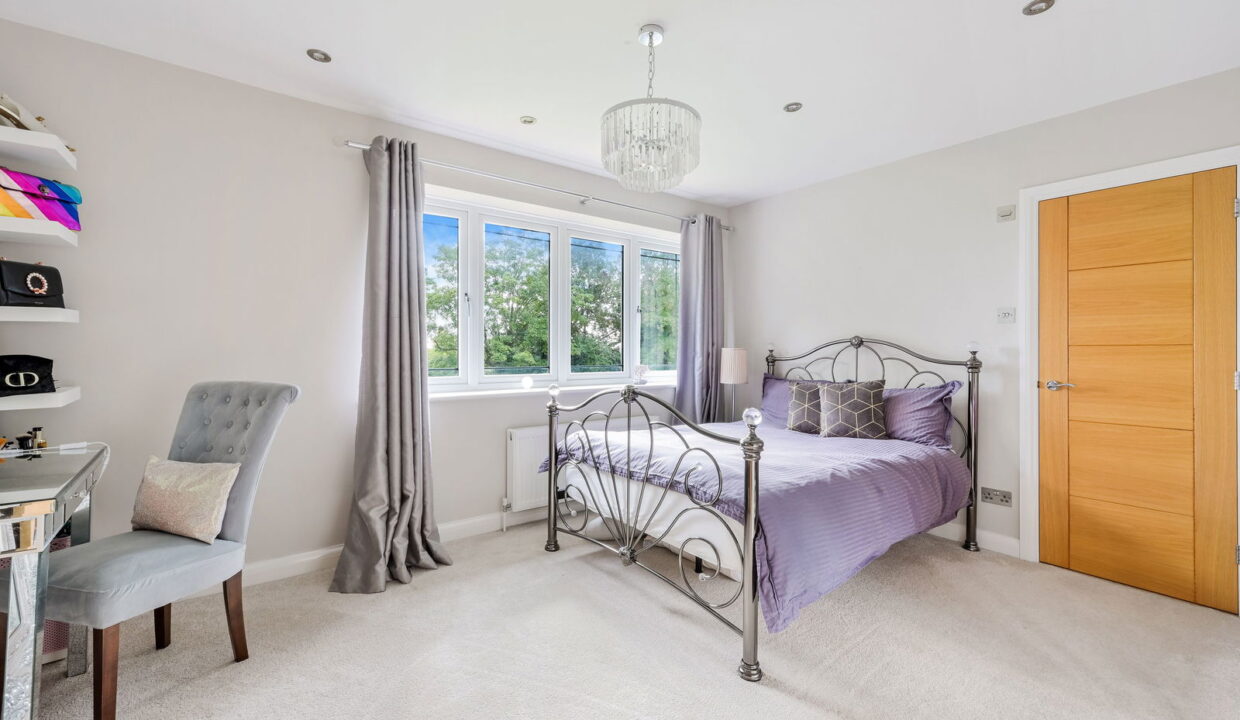 NIGHTINGALE-_7__1758184787288