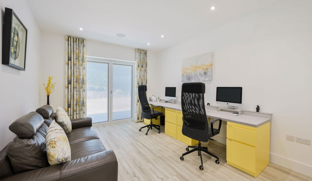 RAGLAN-ROAD_-45-_10__1755090216714